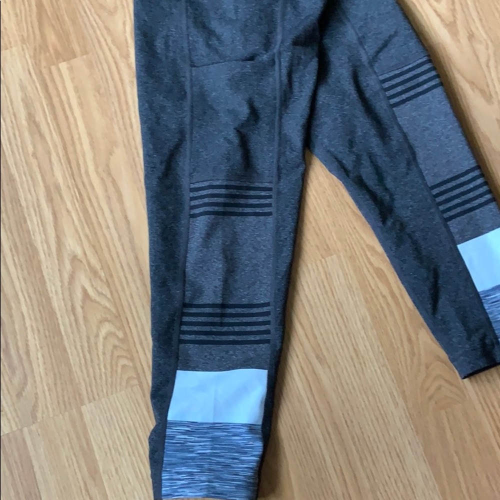 Grey capris - Picture 2 of 3